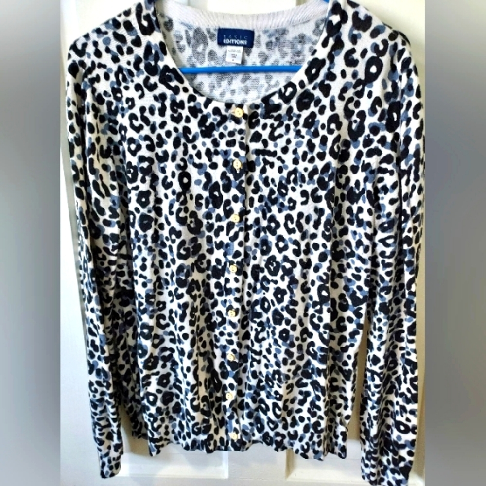 Basic Editions size XL gray/black/creme leopard print cardigan sweater
